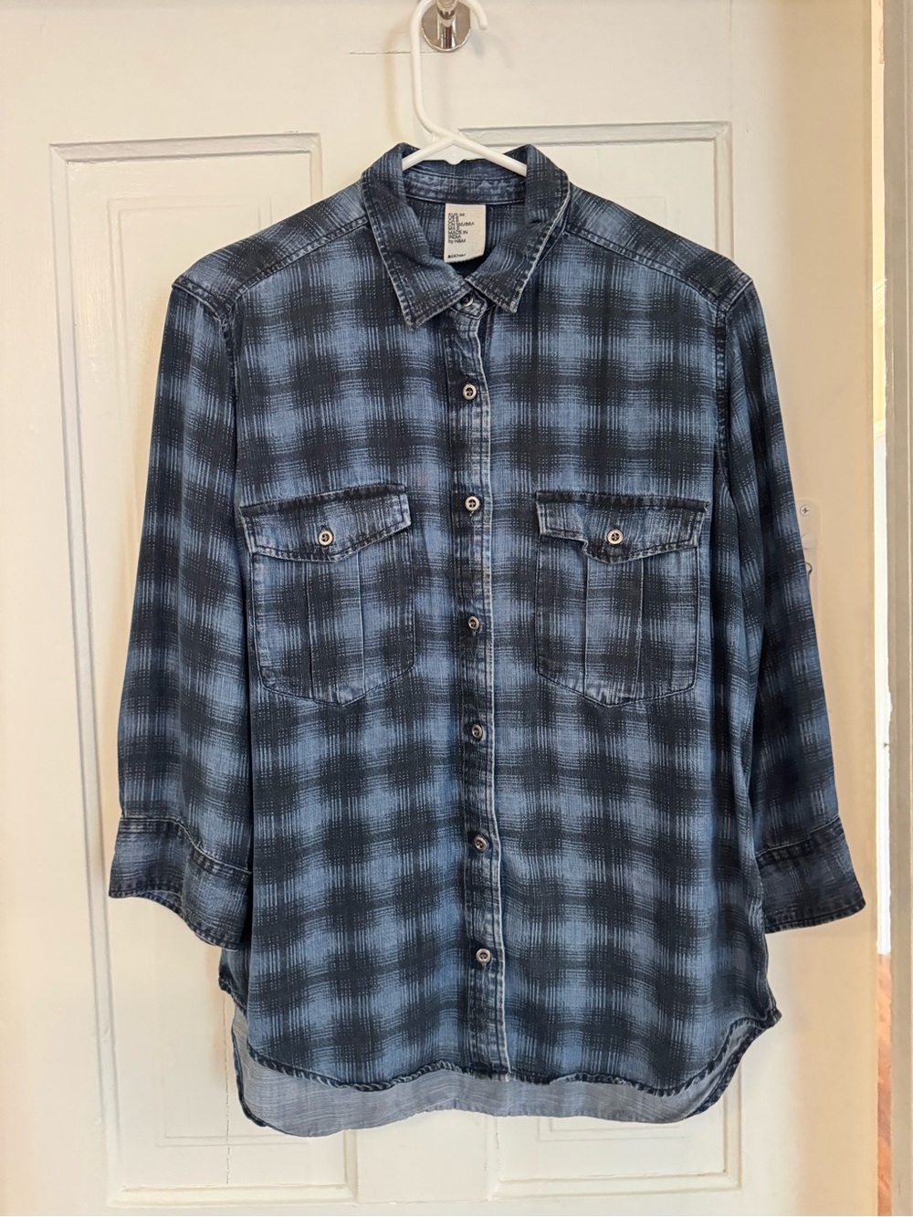 H&M Blue and Black Plaid Button-Down Shirt